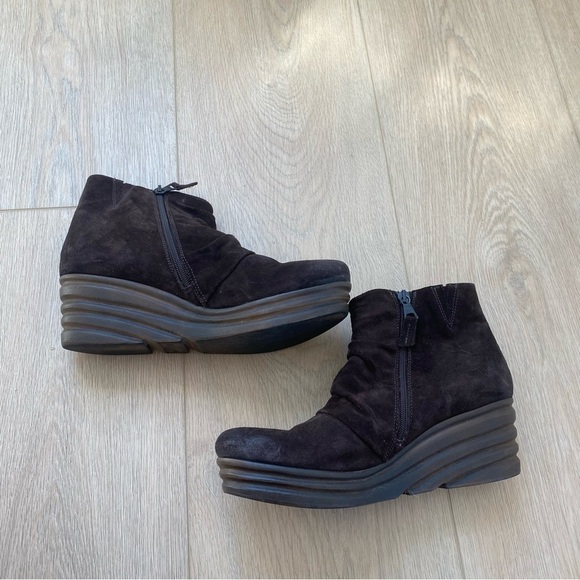 Miz Mooz Zane Brown Suede Ankle Bootie Size 41 / US 10 - Picture 7 of 10